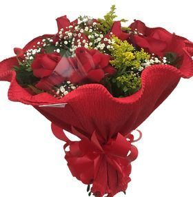 Buquê Amour com 12 Rosas Importadas