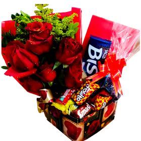 Box Coração com Rosas e Chocolates 