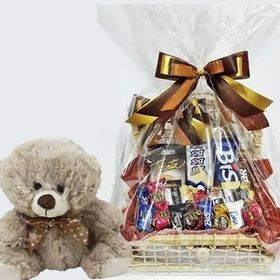 Cesta Baú com Chocolates e Urso - Namorados
