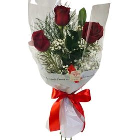 BUQUEZINHO com 3 rosas 