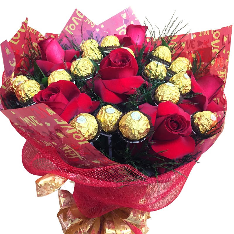 Buquê Gostoso com 6 rosas ROSAS e 18 ferrero rocher